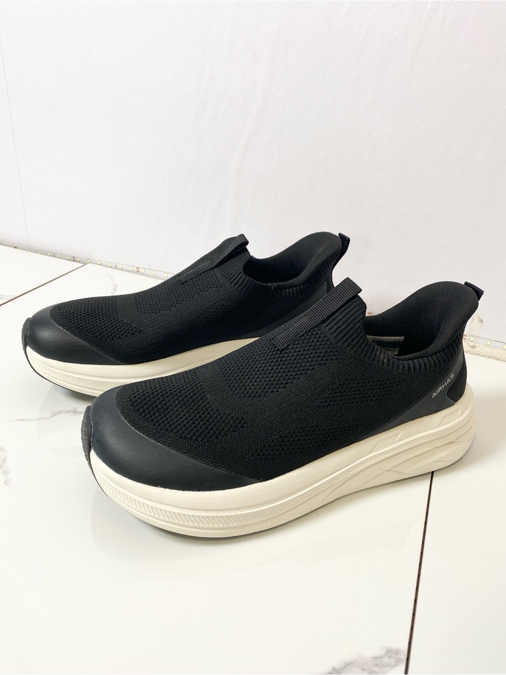 AIRHAS Black Slip On Sneakers Womens 9.5 Knit Comfort Walking Shoes